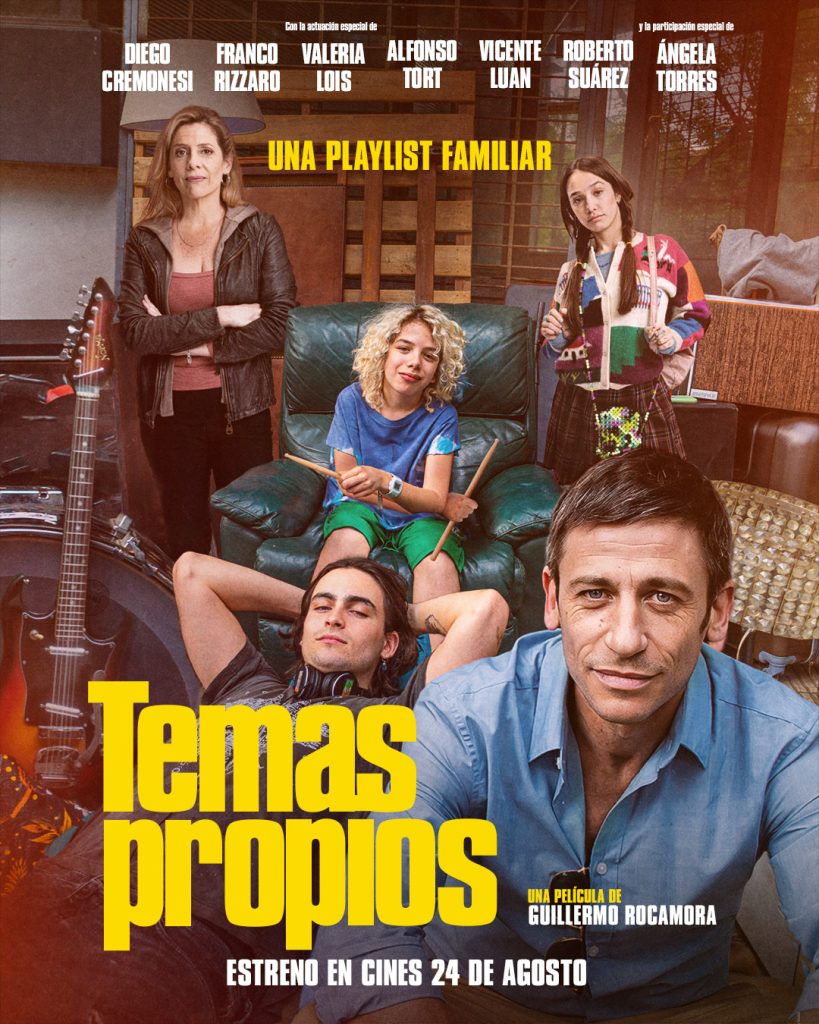 afiche promocional de la película temas propios con los cuatro protagonistas mirando a cámara y el título en la parte inferor de la imagen